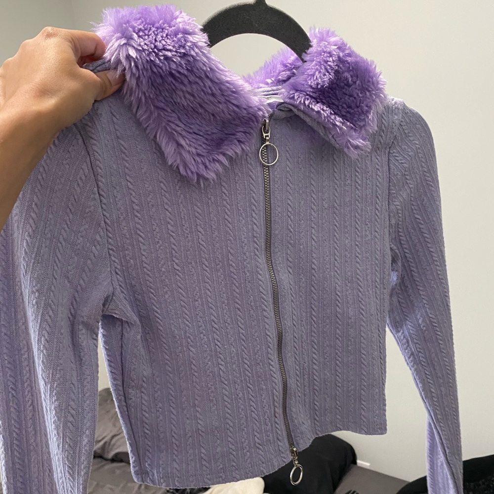 Fur collar crop sweater